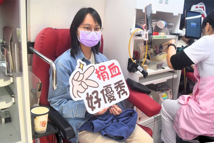 台大捐血者照片